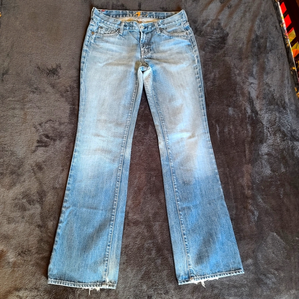 Vintage Y2K. 7 for All Mankind Bootcut Jean Size 30. 32 inseam.